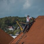 How to paint the roof and what paint to choose? Guide.